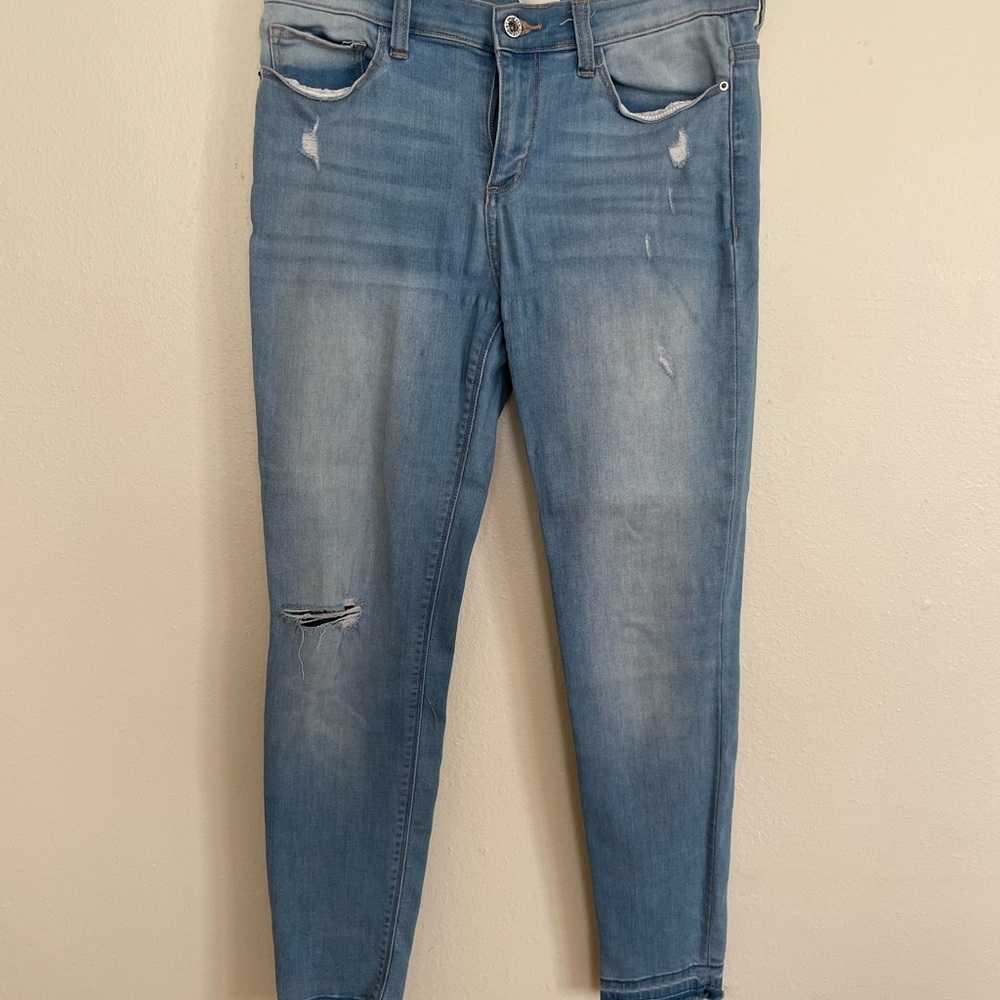 Sneak peek denim jeans